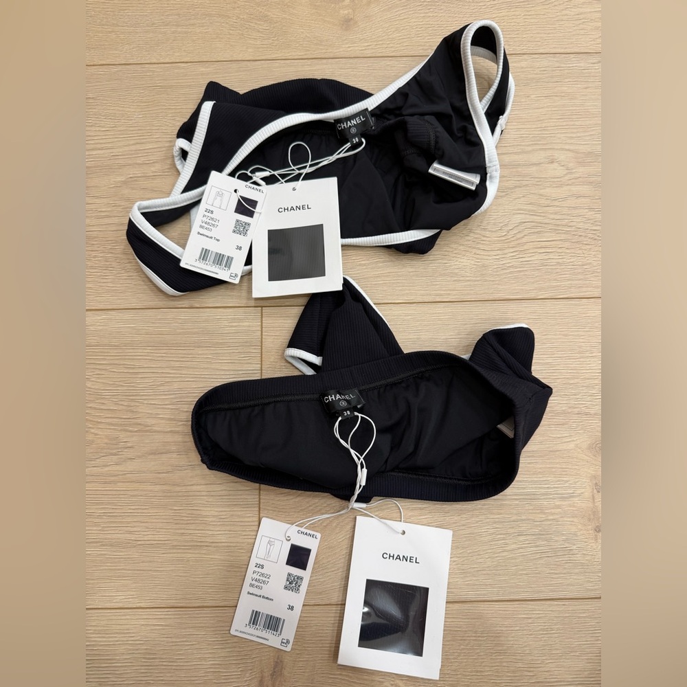 Chanel 22S Black White Crystal CC Logo Bikini Two Piece Swimsuit Bathing Suit 38 - Picture 13 of 16